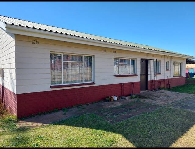3 BEDROOM HOUSE FOR SALE IN HOWICK WEST